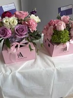 Boîte d'emballage de fleuriste avec logo personnalisé Boîte de livraison de fleurs et carte de remerciement, enveloppe pour colis de fleuriste