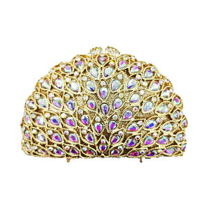 Pochette de soirée demi-lune pour femme en strass et perles scintillantes, idéale pour mariage et banquet - Product Image 4