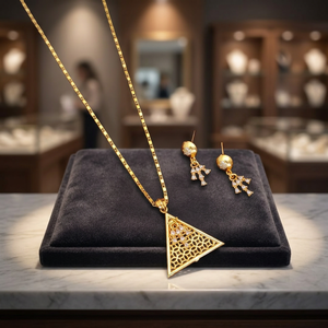 Parure Collier Pendentif Triangle Doré et Boucles d'Oreilles Géométriques Creuses pour Femme – Idéal Cadeau et Soirée - Product Image 2