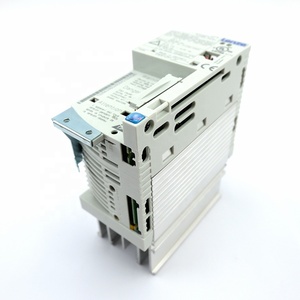 อินเวอร์เตอร์ควบคุมความถี่แบบเวกเตอร์ 0.25 กิโลวัตต์ 1 เฟส 230 โวลต์ 650 เฮิรตซ์ ได้รับการรับรองมาตรฐาน CE สำหรับระบบอัตโนมัติในอุตสาหกรรม รุ่น E82EV251K2C สำหรับ Lenze - Product Image 4