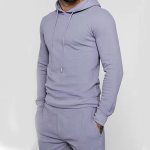 Ensemble sweat à capuche et short pour homme, collection hiver, personnalisable avec logo et couleur, tricoté, vente en gros - Product Image 4