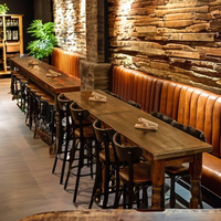 Ensemble de meubles pour restaurant moderne Table en bois Chaise de stand en bois cuir pour salle à manger Bar utilisation pour hôtels Prix d'usine Personnalisable