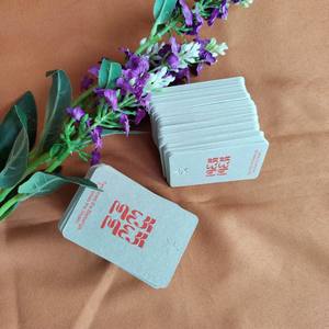 Etiquetas colgantes de papel con textura de madera para ropa - Etiquetas personalizadas con agujero en forma de estrella y cordón para prendas y accesorios - Product Image 5