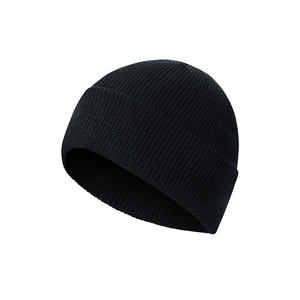 Gorro Personalizado con Puño, Estilo Minimalista, Suave y Cómodo para Esquiar y Hacer Senderismo, Iniciales o Símbolos Personalizados - Product Image 2