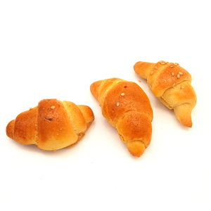 Golosinas para Perros de Leche de Cabra, Cruasanes Esponjosos y Suaves para Ocasiones Especiales y Recompensas de Entrenamiento, Snacks Naturales para Perros - Product Image 1