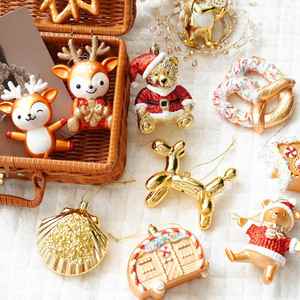 Adornos Navideños: Mini Colgantes de Perro Globo, Dijes de Casa de Copo de Nieve, Pequeños Adornos, Accesorios de Decoración para Árbol y Corona - Plástico - Product Image 2