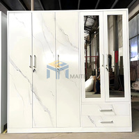 Armoire en acier à 5 portes coulissantes avec un design minimaliste moderne, multifonctionnelle, résistante à l'humidité, meubles de rangement pour chambre à coucher