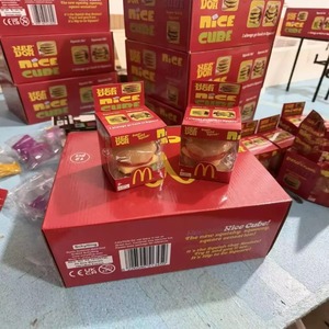 Juguete Sensorial Antiestrés Schylling Needoh Nice Cube McDonald Berger de Rebote Lento, Juguete Blandito para Niños - Product Image 1