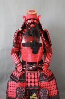 Costume de guerrier rouge grandeur nature, tenue de samouraï japonais, casque, accessoires de scène, accessoires de film, cosplay - Polyester pour adulte
