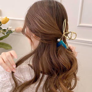 Grande épingle <span class=keywords><strong>à</strong></span> cheveux en métal bleu en forme de queue de poisson avec fermoir, pour l'arrière de la tête, style simple et élégant - Product Image 1