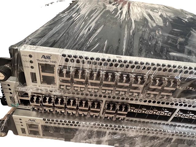 Refurbished A10 TH7440 Thunder 7440 Load Balancer ADC Thunder Series 200Gbps Throughput 256M Sessions High-End Model in Stock