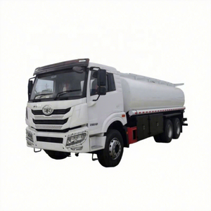 Camion-citerne de transport de carburant FAW 20000L/20CBM/20M3 pour pétrole et diesel, véhicule citerne à marchandises dangereuses - Product Image 1