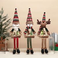Ensemble de 3 décorations de Noël festives en peluche lumineuse musicale fonctionnelle, Père Noël, bonhomme de neige, cerf, parfait comme table d'appoint ou table de chevet