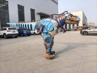 Costume de dinosaure T-Rex mécanique à plumes, design de pattes cachées, léger et flexible, tailles personnalisées pour usage en centre commercial et aéroport