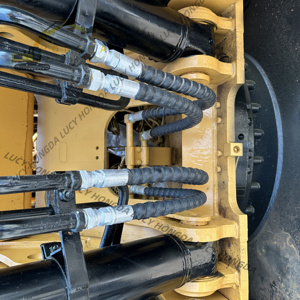 รถขุดตีนตะขาบไฮดรอลิก Caterpillar CAT320D2 มือสอง ขนาด 20 ตัน สภาพ 90% ใหม่ ชั่วโมงการใช้งานต่ำ เครื่องยนต์ เกียร์ มอเตอร์ อุปกรณ์ก่อสร้าง ปี 2022 - Product Image 4