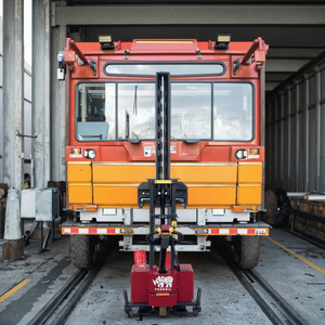 Montacargas de Tres Ruedas con Precio de Fabricante, Montacargas Eléctrico para Uso en Almacenes de Fábrica - Product Image 1