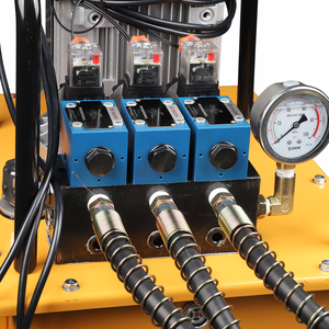 Hydraulic <b>Pump</b> Light Weight Three Oil Circuit Solenoid 220V <b>Small</b> Power Pack Hydraulic <b>Pump</b> - Product Image 2