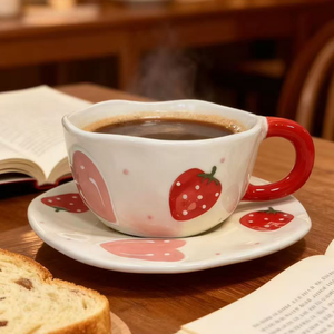 Tasse à thé au lait en céramique à fleurs irrégulières façonnées à la main, style INS, pour petit-déjeuner, avec assiette - Product Image 1