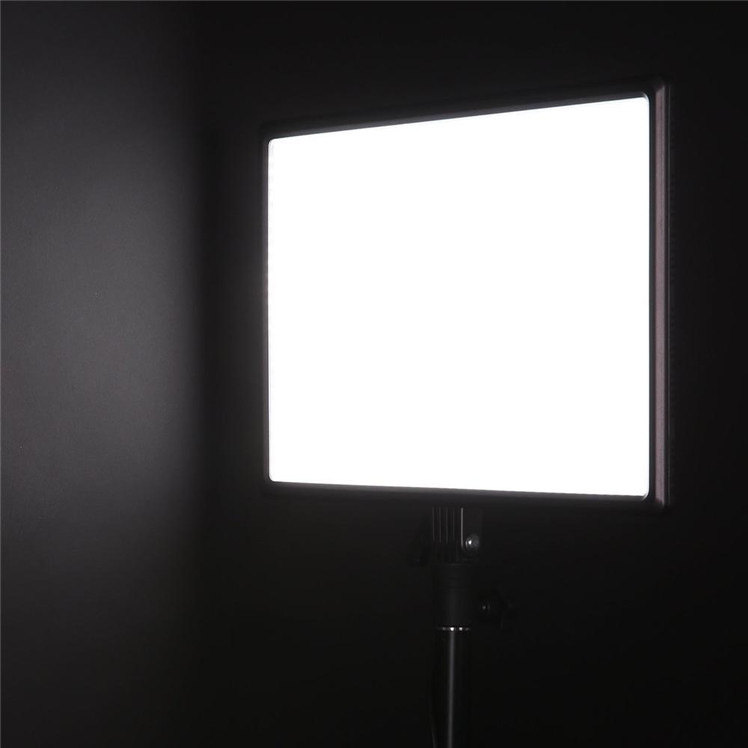 Nanguang LUXPAD43H Pro LEDビデオライト ACアダプター付き 3200K-5600K