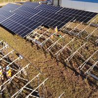 Structures de montage au sol en acier pour panneaux solaires photovoltaïques en gros
