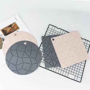 Châu Âu Phong Cách Nhiệt Độ Cao Bảng Mat Hiện Đại Rùa Hoa Văn Cách Nhiệt Cấp Thực Phẩm Silicone Coaster Dày Nồi Mat - Product Image 1