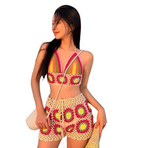 Nouveau design pour filles bohème chic, crochet d'été découpé, haut à licou, poitrine douce, <span class=keywords><strong>short</strong></span> à épices cool, ensembles de bikini de <span class=keywords><strong>bain</strong></span>, vente en gros - Product Image 1
