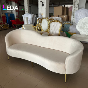 Canapé de mariage moderne en velours blanc ivoire, directement de l'usine LEDA, pour la décoration de scène de mariage et les événements - Product Image 6
