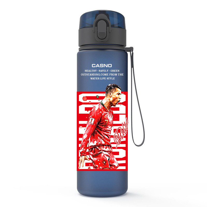 La coupe de l'espace bleu-Cristiano Ronaldo rugit