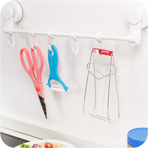 Pinces à assiettes et bols en acier inoxydable avec poignée rouge pour usage en cuisine, ensemble de 2 pièces - Product Image 4