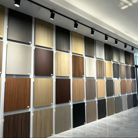 Panneaux muraux en bois de bambou carbonisé 1220x2440mm, panneaux de revêtement flexibles de 8mm pour la décoration murale et de plafond d'intérieur de bureau moderne