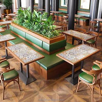 Ensemble de chaises de table de café commerciales personnalisables pour les cafés Ensemble de table à manger d'hôtels en bois de marbre durable de restauration rapide