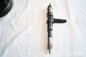 <span class=keywords><strong>Denso</strong></span> máy xúc 4jh1 động cơ diesel phun nhiên liệu 23670 26011 <span class=keywords><strong>Common</strong></span> <span class=keywords><strong>Rail</strong></span> <span class=keywords><strong>Injector</strong></span> cho ISUZU DIESEL nhiên liệu <span class=keywords><strong>Common</strong></span> <span class=keywords><strong>Rail</strong></span> <span class=keywords><strong>Injector</strong></span> - Product Image 6