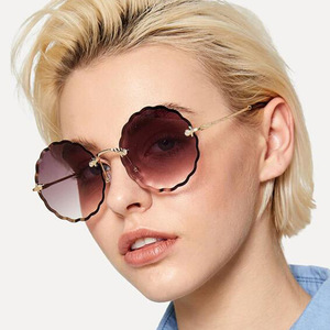2023 Mode UV400 Hochwertige Frauen Trendy Einzigartige rahmenlose randlose Sonnenblumen-Sonnenbrille - Product Image 2