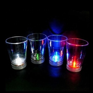 Gobelets néon assortis <span class=keywords><strong>en</strong></span> <span class=keywords><strong>plastique</strong></span> <span class=keywords><strong>dur</strong></span> 2 onces Tap ON/OFF LED Shot Glass - Product Image 5