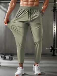 Paquete de 3 pantalones atléticos para hombre con bolsillos con cremalleras, pantalones de chándal ligeros para hombre, pantalones de chándal de entrenamiento de secado rápido - Product Image 3