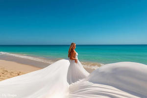 Robe en satin blanc fluide longue pour séance photo Santorin, tenue de photographie de vacances en Grèce, naturelle et écologique, B2B - Product Image 2