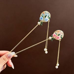 Épingle à cheveux en forme d'éventail de style chinois pour femmes, avec perles, pompons et fleurs, pour Qipao et Hanfu - Product Image 4