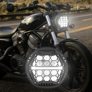 Conjunto de Faros LED para Motocicleta de 5.75 Pulgadas, Diseño Robusto 3 en 1 (Hi/Lo/DRL), para Harley y Construcciones Personalizadas - Product Image 1