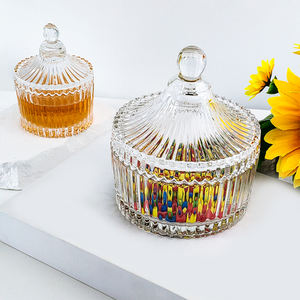 Vendita Calda <span class=keywords><strong>Portacandele</strong></span> in <span class=keywords><strong>Vetro</strong></span> a Forma di Cono 100ml 200ml 500ml con Motivi in Rilievo e Coperchio in <span class=keywords><strong>Vetro</strong></span> per Bomboniere Battesimo - Product Image 3