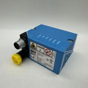 Scanner fixe SICK CLV620 0120, interface USB, capteur industriel, fabrication allemande, couleur bleue - Product Image 3