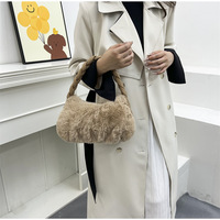 Sac hobo doux et moelleux en peluche avec poignée tressée, sac à bandoulière en fourrure duveteuse, mini sac fourre-tout mignon pour femme, idéal pour les tenues quotidiennes d'hiver