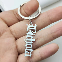Porte-clés personnalisé en acier inoxydable plaqué or 18 carats avec lettre initiale, style DIY, avec incrustation à sertissage clos, pour dropshipping