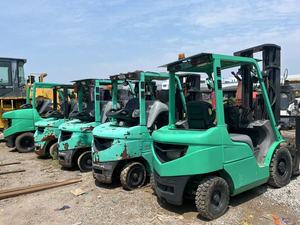รถยกดีเซล Orendia FD30 เสาไฮดรอลิก 3 ท่อน พร้อมอุปกรณ์เปลี่ยนทิศทางด้านข้าง ยางลม  แบบนั่งขับ  ใช้สำหรับงานภายในอาคาร - Product Image 3