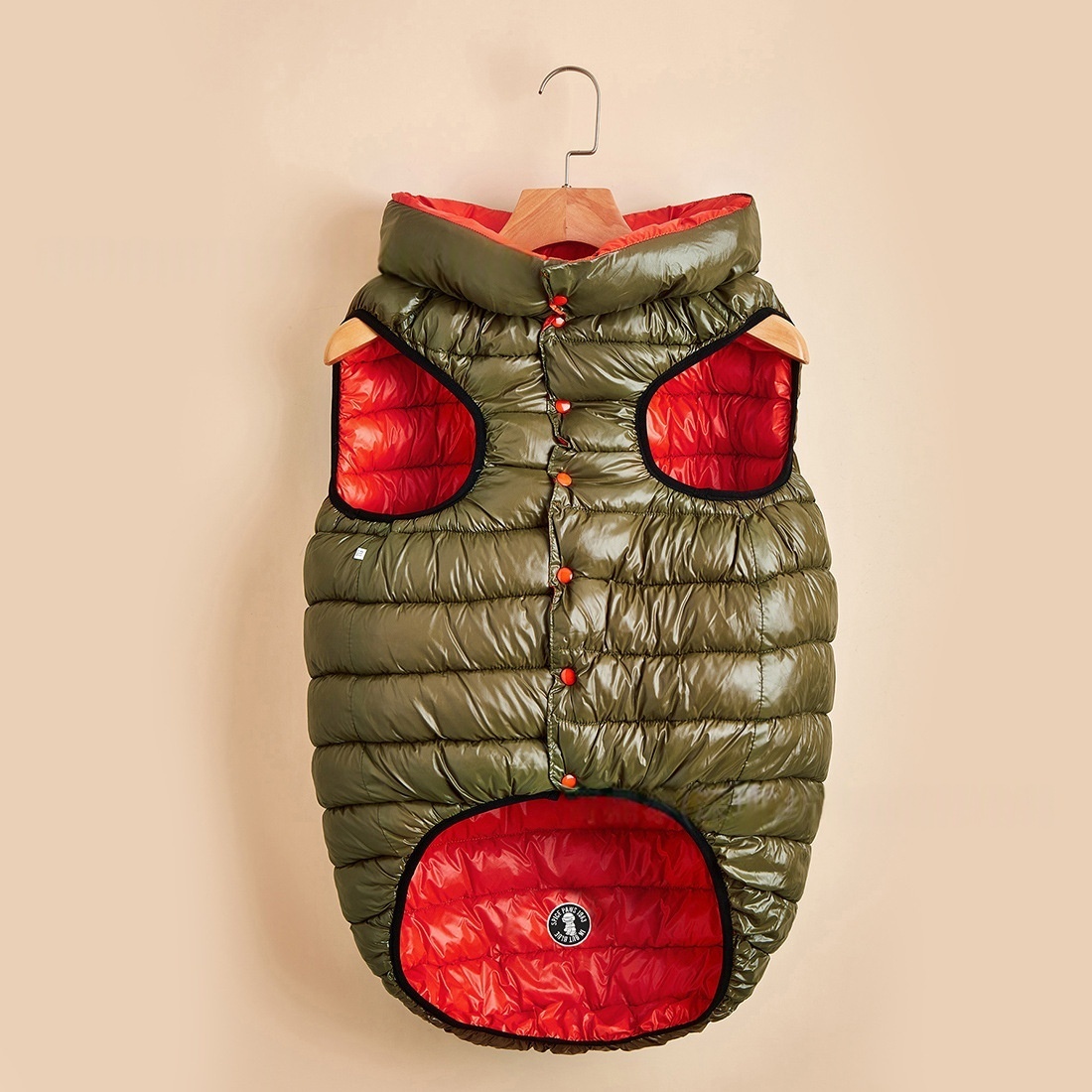 สีส้ม &amp; สีเขียวทหาร