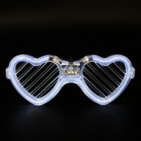 Lunettes à volets lumineux LED en plastique, phosphorescentes à lumière froide, en forme de cœur, pour les fêtes, vente en gros