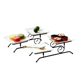 Hoge Kwaliteit Keramische Vierkante Snack Dessertstand Set Verwijderbare Ijzeren Feest Trouwtafel 2 Tier Cake Display Stand