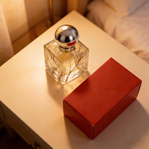 Perfume VOCE VIVE 30ml 50ml 100ml con Notas <span class=keywords><strong>de</strong></span> Ciprés, Floral, Bergamota, Flor <span class=keywords><strong>de</strong></span> Azahar, Infusión <span class=keywords><strong>de</strong></span> Gardenia y Musgo, Vainilla - Product Image 2