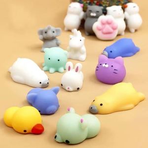 Jouets extensibles en TPR souple, mini animaux mochi kawaii aléatoires, cadeaux d'anniversaire pour enfants, pour capsules transparentes de 32 mm, distributeur automatique - Product Image 5