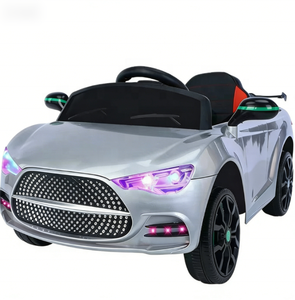 Auto Eléctrico de Plástico de Cuatro Ruedas para Niños con Control Remoto y Columpio para Bebés - Product Image 4