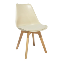 Chaise de salle à manger polyvalente de style mid-century pour les entreprises B2B |   Conception empilable en bois massif |   Support OEM/ODM pour diverses applications |   pour le commerce électronique